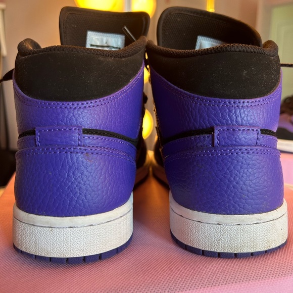 PURPLE AIR JORDAN 1s - Picture 8 of 8